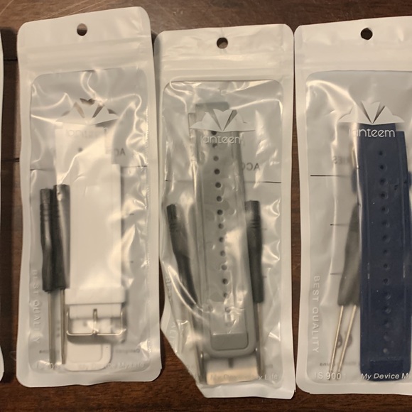 Garmin Vivoactive Smart Watch - Picture 7 of 8